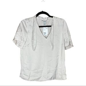H&M cream silk top women’s size 4 New with tags blouse